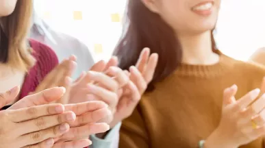 why-you-need-a-service-anniversary-program